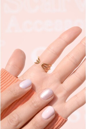 Detaillierter Ring mit Mond und Stern in Gold - 5