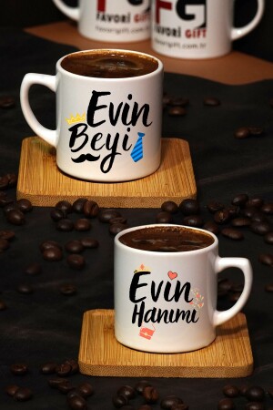 Die Dame des Hauses und der Herr des Hauses, speziell entworfenes Set mit 2 Kaffeetassen, lichtecht bedrucktes Geschenk für ein neues Zuhause evk740 - 1