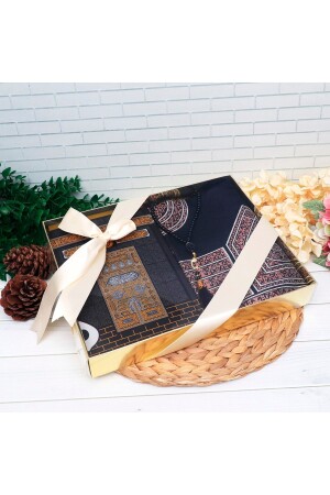 صندوق من المواد المعدنية من المواد المعدنية + القرآن المتوسط الحجم + سجادة الصلاة + لؤلؤات الصلاة - الكعبه - H Hediye Hemen