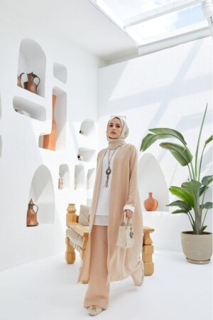 Dreiteiliger Hijab-Leinenanzug in Beige, Modell 452 - 1