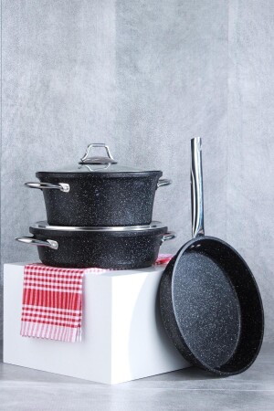 Eda 5-teiliges Kochgeschirr-Set aus Gusseisen – Schwarz - ACAR
