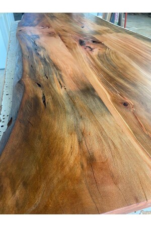 طاولة تناول الطعام من 