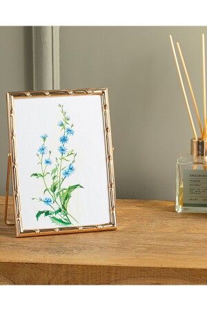 من منازل معدنية من البامبو - English Home