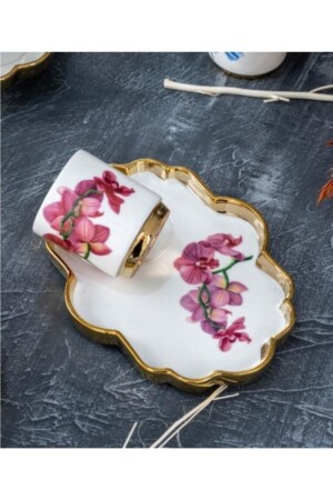 Etnical Flower Pattern Goldvergoldetes Servierteller-Set mit 6 Porzellan-Kaffeetassen 0170 1025070. 0037 - 5