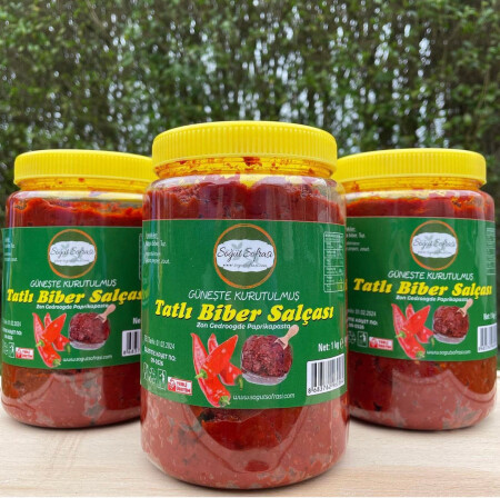 Ev Yapımı Katkısız Köy Tatlı Biber Salçası- 1kg (Aydın) - Halal