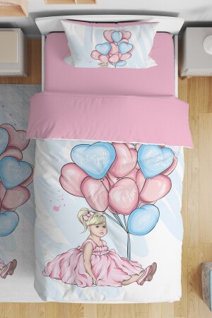 فتاة صغيرة من 