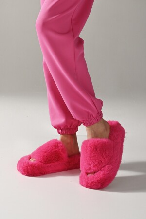 Extraweiche, pelzige Hausschuhe in Fuchsia - 2