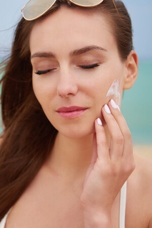 Getönter (Concealer) Sonnenschutz mit hohem Lichtschutzfaktor 50 - 5