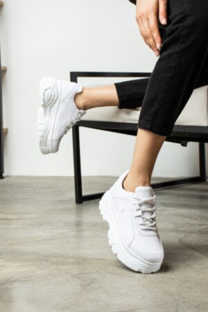 Günlük Kadın Beyaz Sneaker Spor Ayakkabı Desenli Hafif Yüksek Taban Bağcıklı 001 - 4