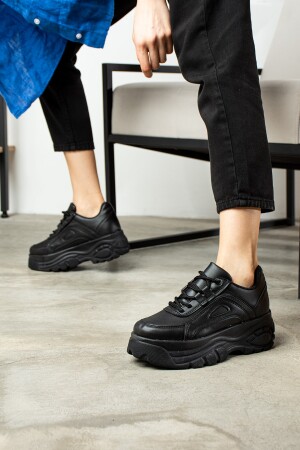 Günlük Kadın Siyah Sneaker Spor Ayakkabı Desenli Hafif Yüksek Taban Bağcıklı 001 - 1