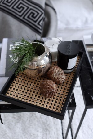 صناديق المنسق من الروتان، صناديق العرض، صندوق الديكور، حامل العرض (HAZERAN) الأسود Wmh-001 WMH-001 - WOODMAR HOME