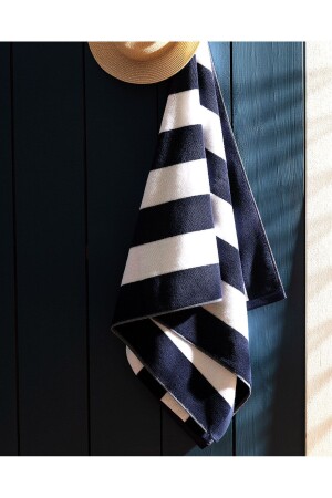 Hector Plaj Havlusu - Beyaz-Lacıvert - 80x160 cm 1KPLJH0121-8682116915342 - Madame Coco