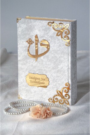 Hediyelik Kadife Kaplı Isme Özel Pleksi Desenli Arapça Orta Boy Kuranı Kerim Beyaz - Ihvanonline