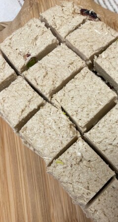 Helva (Fıstıklı) - 300 gr - Halal