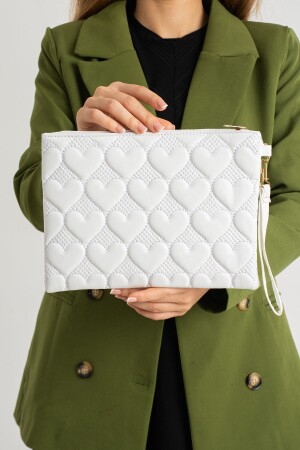 Kadın Beyaz Kalp Desenli Portföy Clutch Çanta 25x19 cm - 2