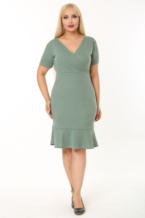 Kadın Çağla Yeşil Kruvaze Yaka Eteği Fırfırlı Büyük Beden Elbise - 1