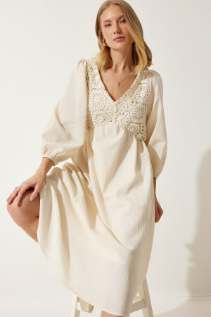 Kadın Krem Güpür Detaylı Yazlık Keten Elbise BP00152 - Happiness İstanbul