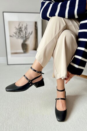 Kadın Mary Jane Siyah Mat Deri Cilt Arkası Açık Kare Burunlu Baretli Kısa Blok Topuklu Ayakkabı - 4