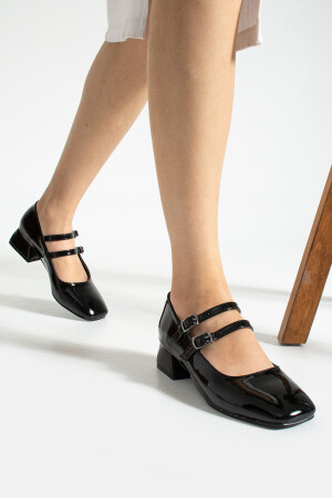 Kadın Mary Jane Siyah Rugan Arka Kapalı Çift Bant Kare Burunlu Kısa Blok Topuklu Ayakkabı - 1