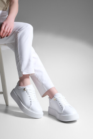 Kadın Sneaker Kalın Taban Altın Toka Detaylı Bağcıklı Spor Ayakkabı Rofke Beyaz - 2