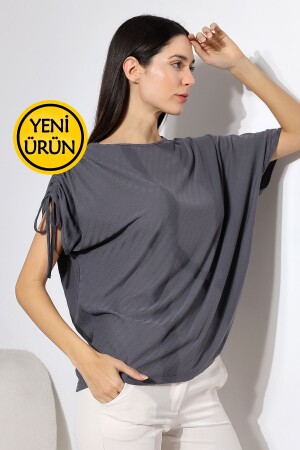 Kadın Soft Touch Yarasa Kol Sağ Omuz ve Sol Etek Tünel Bağcıklı Diagonal Jakar Örme Bluz - 1
