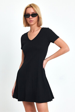 Kadın Yazlık Regular Fit Mini Basic V Yaka Kısa Kollu Pamuk Elbise - 1