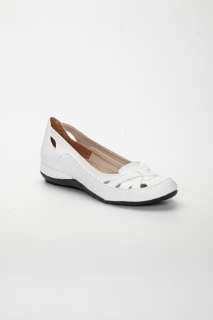 Kafes Model Beyaz Büyük Numara Kadın Ayakkabısı Günlük - 4