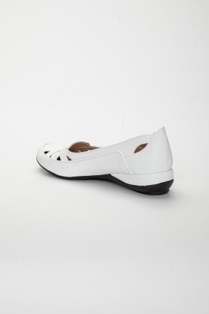 Kafes Model Beyaz Büyük Numara Kadın Ayakkabısı Günlük - 5