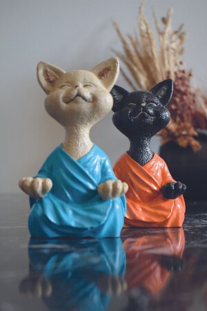 Katze macht Yoga Figur - 2