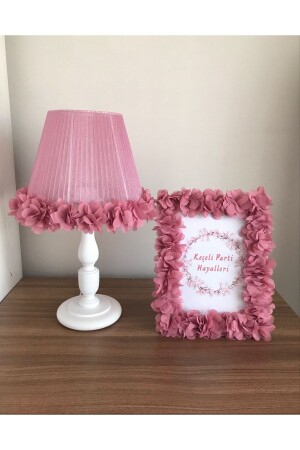 غرفة الأطفال من النسل المفتوحة و الإطار الورد الكوروس الورد الأبيض القدم الجافة الوردة الإطار الوردة - Keçeli parti hayalleri