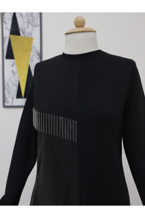 Kleid aus Leder mit detaillierten Metallketten - 2