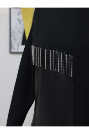 Kleid aus Leder mit detaillierten Metallketten - 3