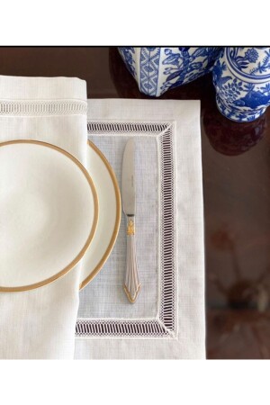 Kolberli Beyaz Keten Kumaş Tekli - Linda Mia