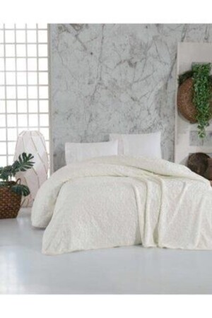 Krem Çift Kişilik Battaniye Desenli ve Kabartmalı - Sarar