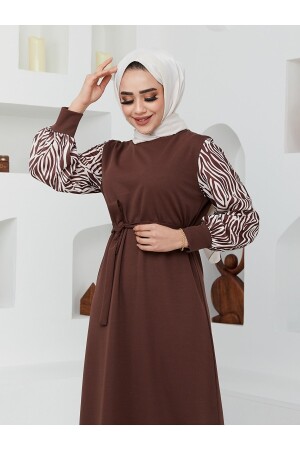 Langes Hijab-Kleid mit Zebramuster – Braun ZERAA-678 - 2