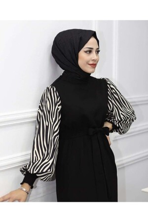 Langes Hijab-Kleid mit Zebramuster – Schwarz - 2