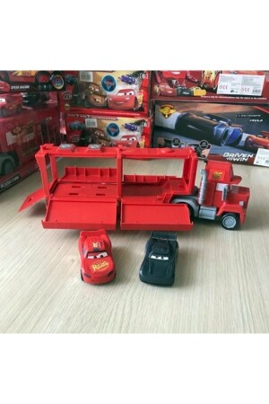 Lightning McQueen Toy Mc Truck mit 2 Autos mit aufklappbaren Abdeckungen 828-119 - 4