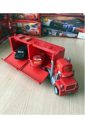 Lightning McQueen Toy Mc Truck mit 2 Autos mit aufklappbaren Abdeckungen 828-119 - 3
