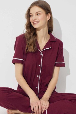 Lila Kurzarm-Pyjama-Set aus Baumwolle mit Knöpfen - 1