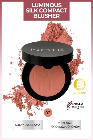 Luminous Silk Compact Blush 02 Pink im Sommer - 2