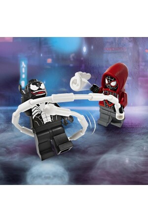 ® Marvel Venom Robot Armor vs. Miles Morales 76276 – Bauset für Kinder ab 6 Jahren (134 Teile) - 7