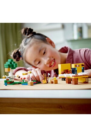 ® Minecraft® Arı Evi 21241 - 8 Yaş ve Üzeri Çocuklar için Oyuncak Yapım Seti (254 Parça) - 8