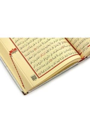 Mit Samt überzogener, mit Plexiglas gemusterter arabischer Koran in mittlerer Größe, weiß - 6