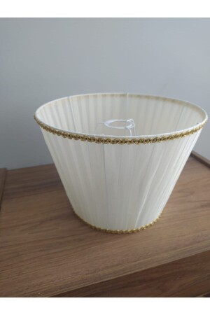 MNZ- استبدال مصباح ظل كريم ربن رأس مخطط رأس 1600KREM - White West inn House