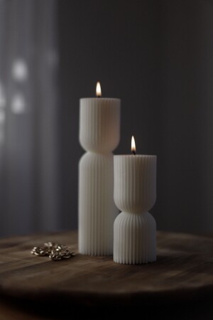 شمعة عمود مزخرفة من MNZ - شمعة شمعة صويا نباتية ذات الروائح 2 حزمة SKYPAR - Cageartstudio