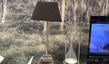 مُظلة مصباح من النحو الزمني (MNZ) الفضية ذات القبعة السوداء - 20232 - Cadde Yıldız