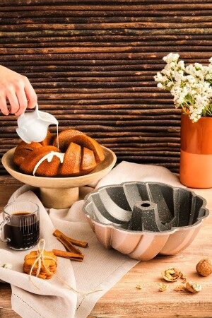 طراز كعكة الخميرة من طراز MNZ 27 سم 600. 15. 01. 2518-1 - Emsan