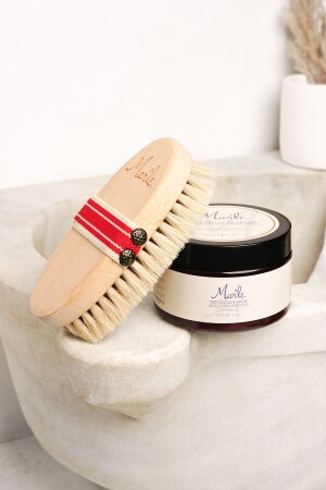 كريم رعاية من مكافحة الخلايا من MNZ 300 مل 100% فرشاة خيل السيلوليت الطبيعية - Mar’Le