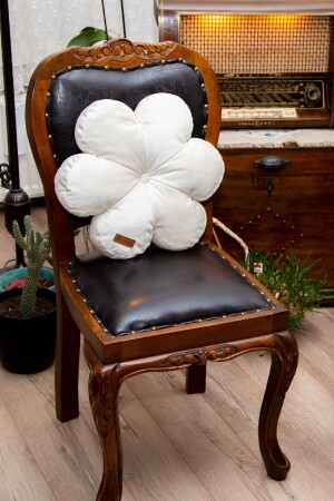 ملون كريم مزخرف MNZ ملئ رمي الوسادة الزهرة الوسادة 42*42 سم - Rayda Home