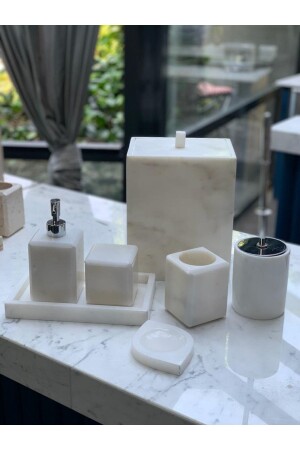 المربور الأبيض المزخرف MNZ المربور المربر الفضي التفصيلي 7 قطع حمام مجموعة WHITESQUAREILVERBANYO7 - MIARIK DESIGN & DEKORASYON